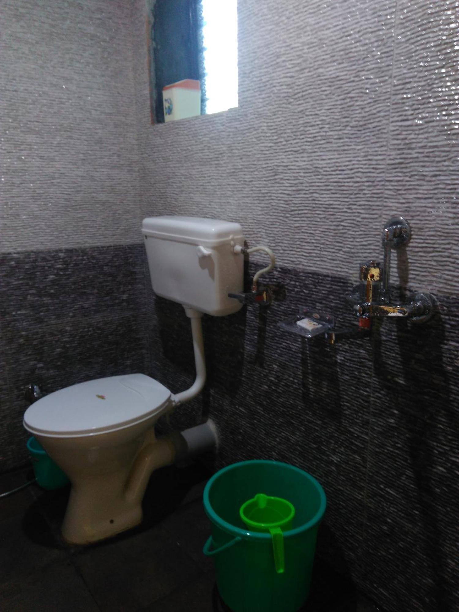 Anandi Villa Homestay Adhi Exterior photo